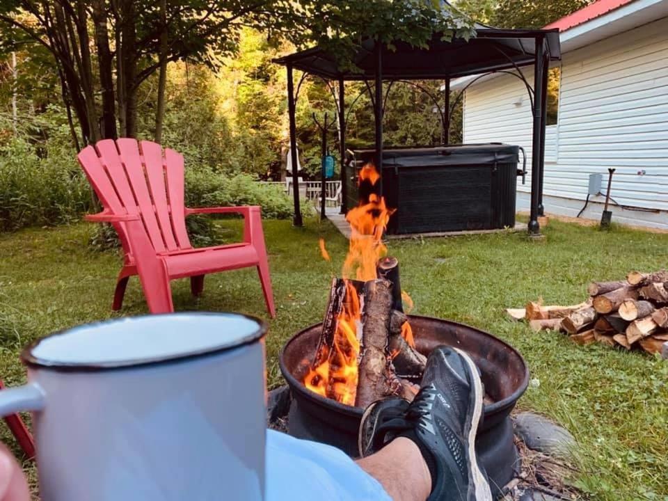 Camping Chalets Spas Pignons Rouges Saint Romain Экстерьер фото