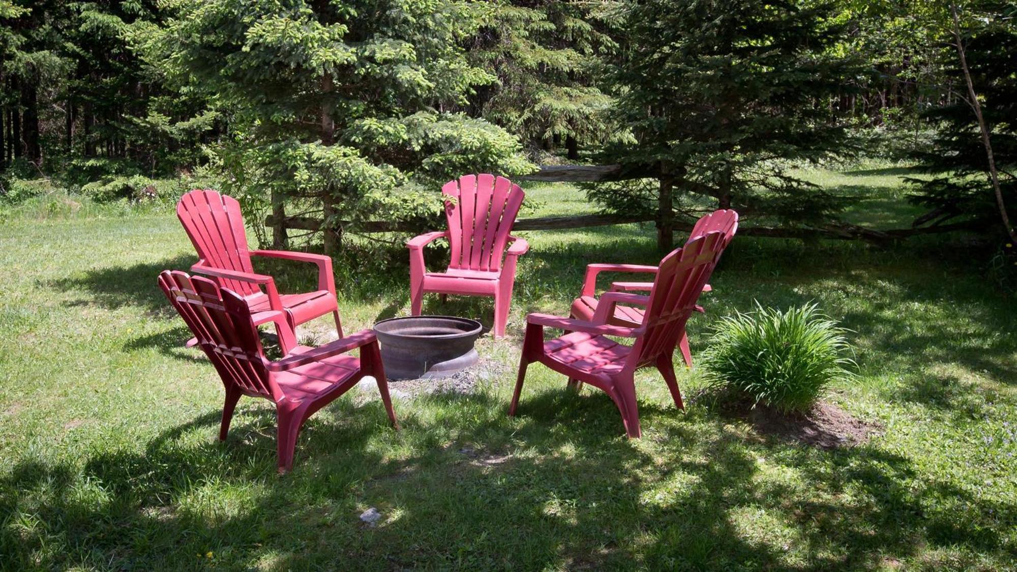 Camping Chalets Spas Pignons Rouges Saint Romain Экстерьер фото