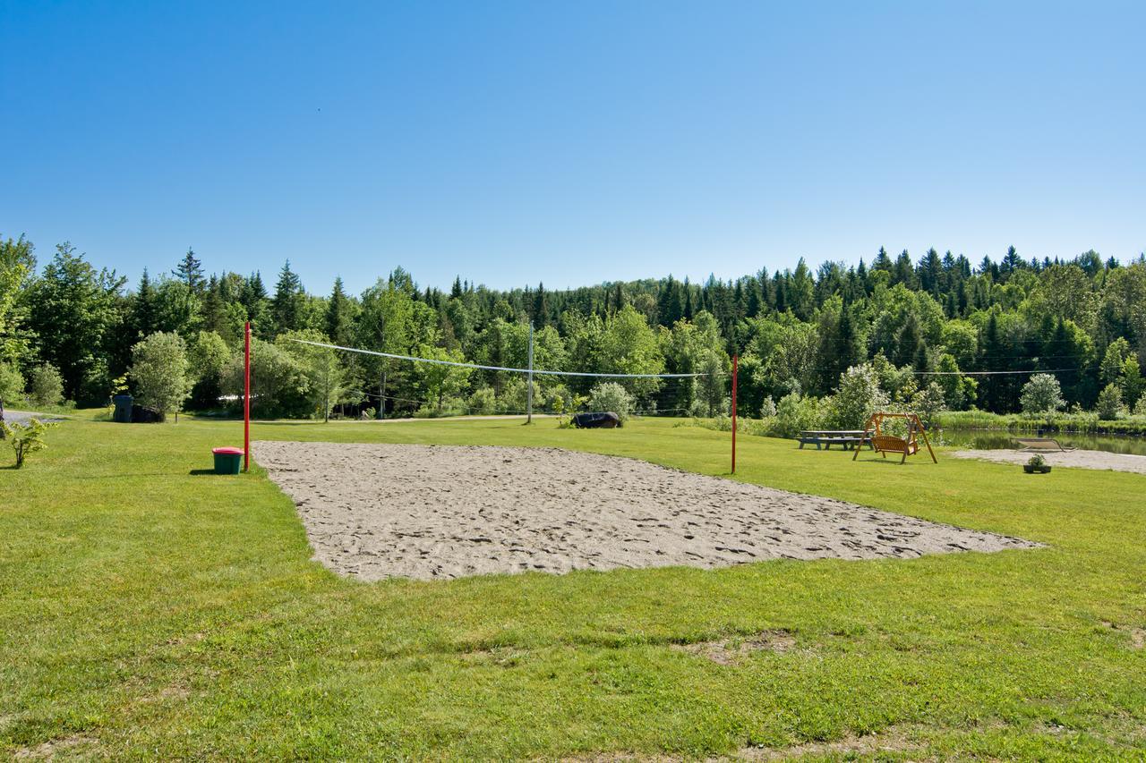 Camping Chalets Spas Pignons Rouges Saint Romain Экстерьер фото